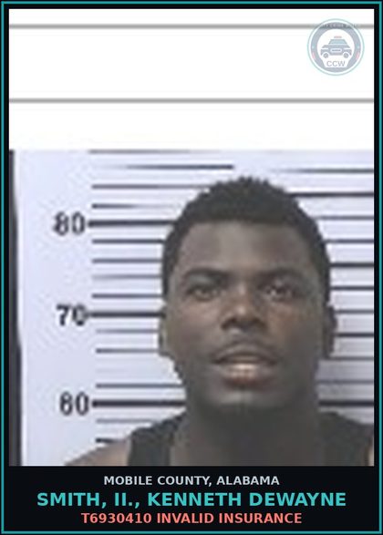 CCW arrest card for SMITH, II., KENNETH DEWAYNE in Mobile County: T6930410 INVALID INSURANCE