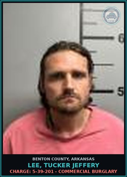 CCW arrest card for Lee, Tucker Jeffery in Benton County: Charge: 5-39-201 - COMMERCIAL BURGLARY