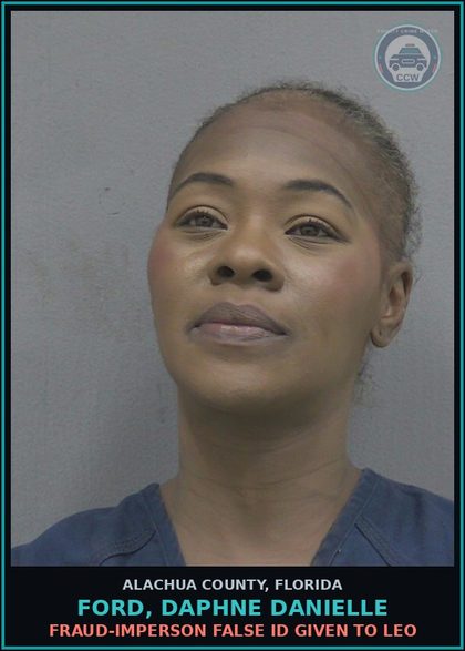 CCW arrest card for FORD, DAPHNE DANIELLE in Alachua County: MOVING TRAFFIC VIOL DRIVE WHILE LIC SUSP HABITUAL OFFENDER
