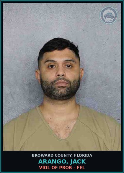 CCW arrest card for ARANGO, JACK in Broward County: VIOL OF PROB - FEL