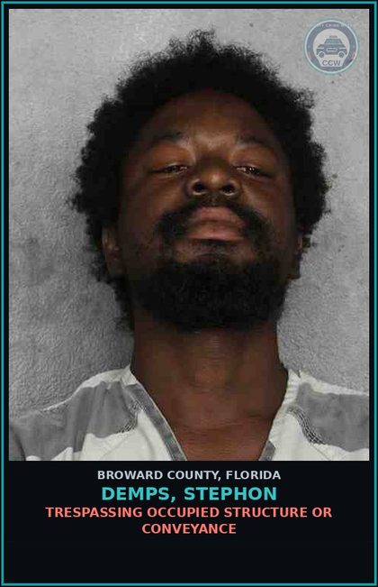 CCW arrest card for DEMPS, STEPHON in Broward County: TRESPASSING OCCUPIED STRUCTURE OR CONVEYANCE
