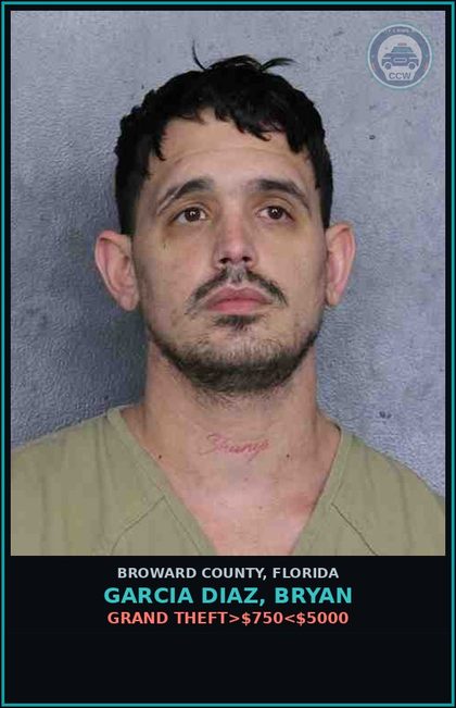 CCW arrest card for GARCIA DIAZ, BRYAN in Broward County: GRAND THEFT>$750<$5000