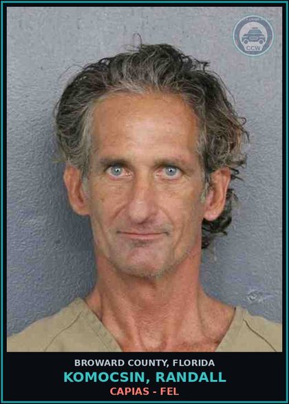 CCW arrest card for KOMOCSIN, RANDALL in Broward County: CAPIAS - FEL