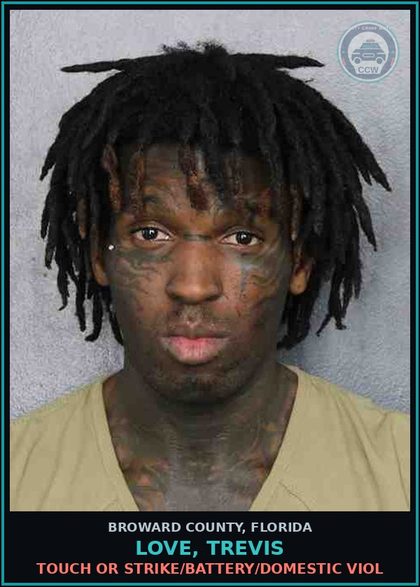 CCW arrest card for LOVE, TREVIS in Broward County: TOUCH OR STRIKE/BATTERY/DOMESTIC VIOL