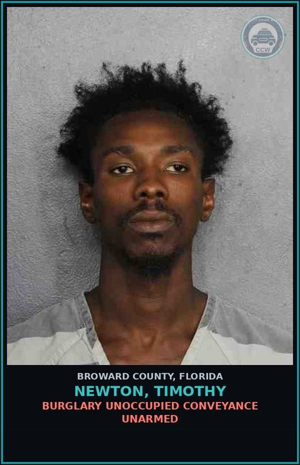 CCW arrest card for NEWTON, TIMOTHY in Broward County: UNLAWFUL POSSESS PERSONAL ID OF ANOTHR - 5 OR MORE