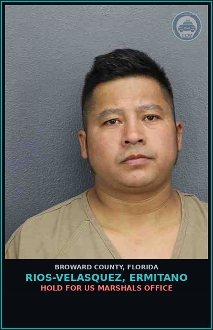 CCW arrest card for RIOS-VELASQUEZ, ERMITANO in Broward County: HOLD FOR US MARSHALS OFFICE