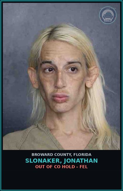 CCW arrest card for SLONAKER, JONATHAN in Broward County: OUT OF CO HOLD - FEL