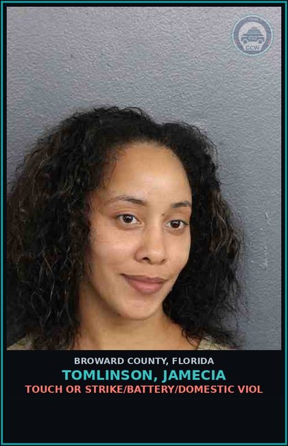 CCW arrest card for TOMLINSON, JAMECIA in Broward County: TOUCH OR STRIKE/BATTERY/DOMESTIC VIOL
