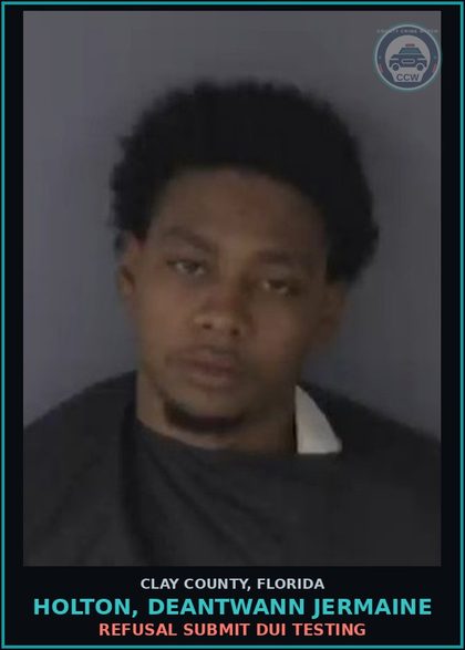 CCW arrest card for HOLTON, DEANTWANN JERMAINE in Clay County: DRIVE UNDER INFLUENCE ALCOHOL OR DRUGS
