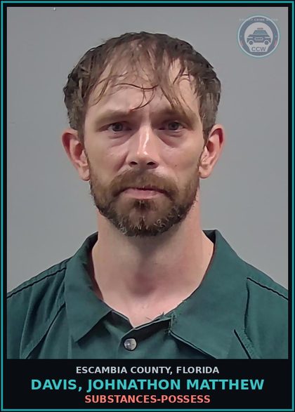 CCW arrest card for DAVIS, JOHNATHON MATTHEW in Escambia County: DRUGS-POSSESS
