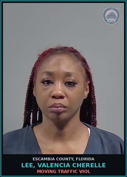 CCW arrest card for LEE, VALENCIA CHERELLE in Escambia County: MOVING TRAFFIC VIOL