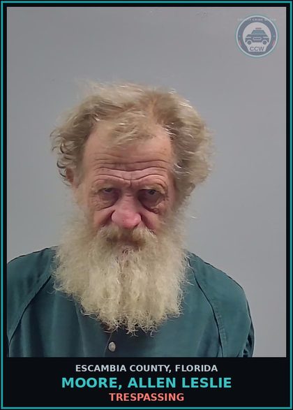 CCW arrest card for MOORE, ALLEN LESLIE in Escambia County: TRESPASSING