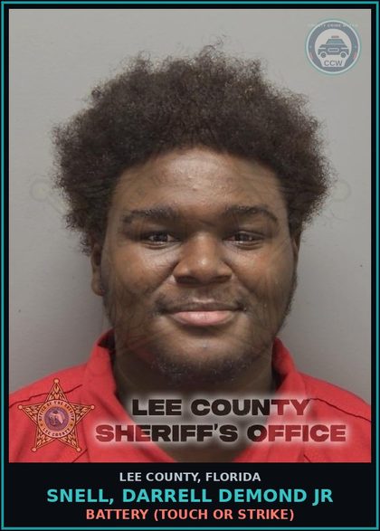 CCW arrest card for SNELL, DARRELL DEMOND JR in Lee County: BATTERY  (TOUCH OR STRIKE)