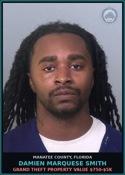 CCW arrest card for DAMIEN MARQUESE SMITH in Manatee County: USE ID YOUNGER 18Y OR 60Y OR OLDER WO CONSENT