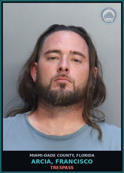 CCW arrest card for ARCIA, FRANCISCO in Miami-Dade County: REST O W/O VIOL