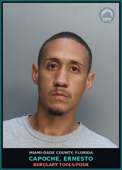 CCW arrest card for CAPOCHE, ERNESTO in Miami-Dade County: ID/USE FRA/20><30 PE