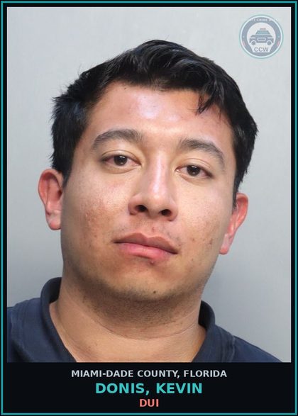 CCW arrest card for DONIS, KEVIN in Miami-Dade County: CONT SUBS/POSS
