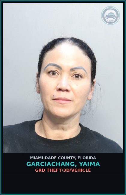 CCW arrest card for GARCIACHANG, YAIMA in Miami-Dade County: ID/USE/POSSESS/FRD