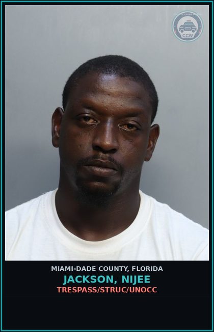 CCW arrest card for JACKSON, NIJEE in Miami-Dade County: TRESPASS/STRUC/UNOCC