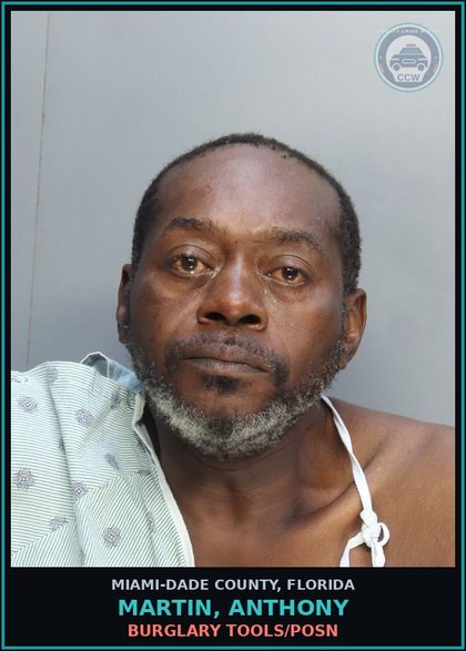 CCW arrest card for MARTIN, ANTHONY in Miami-Dade County: COCAINE/POSSES/SCH