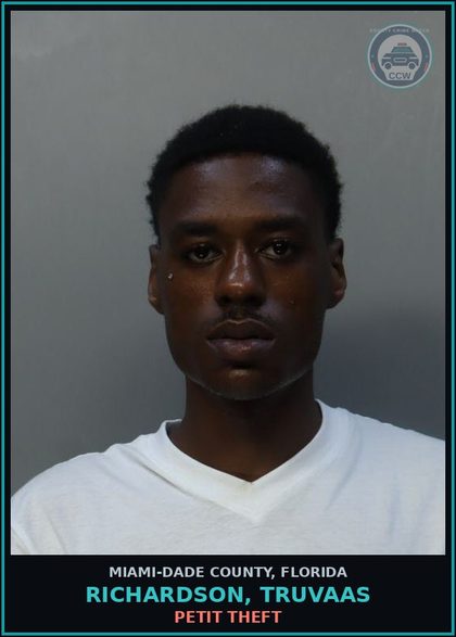 CCW arrest card for RICHARDSON, TRUVAAS in Miami-Dade County: PETIT THEFT