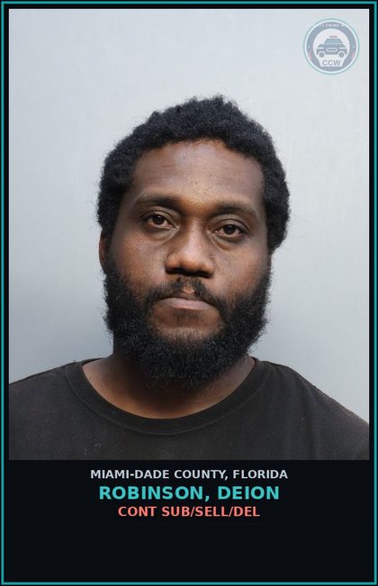 CCW arrest card for ROBINSON, DEION in Miami-Dade County: CONT SUB/SELL/DEL