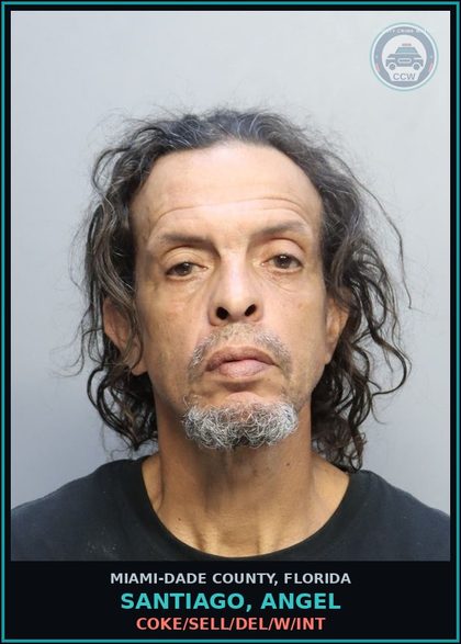 CCW arrest card for SANTIAGO, ANGEL in Miami-Dade County: COKE/SELL/DEL/W/INT