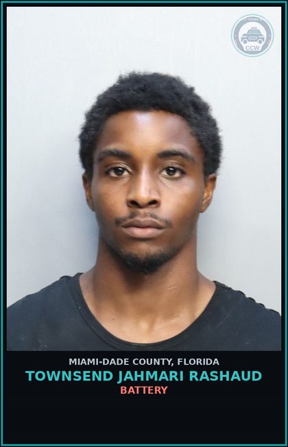 CCW arrest card for TOWNSEND JAHMARI  RASHAUD in Miami-Dade County: BATTERY