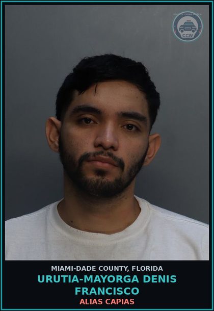 CCW arrest card for URUTIA-MAYORGA DENIS  FRANCISCO in Miami-Dade County: ALIAS CAPIAS