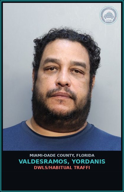 CCW arrest card for VALDESRAMOS, YORDANIS in Miami-Dade County: DWLS/HABITUAL TRAFFI
