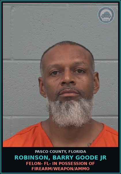 CCW arrest card for ROBINSON, BARRY GOODE JR in Pasco County: POSSESS contr substance W/O PRESCRIPTION
