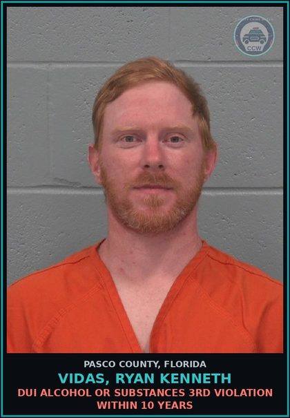 CCW arrest card for VIDAS, RYAN KENNETH in Pasco County: DUI ALCOHOL OR DRUGS 3RD VIOLATION WITHIN 10 YEARS