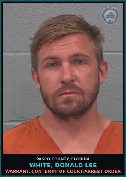 CCW arrest card for WHITE, DONALD LEE in Pasco County: WARRANT, CONTEMPT OF COURT/ARREST ORDER