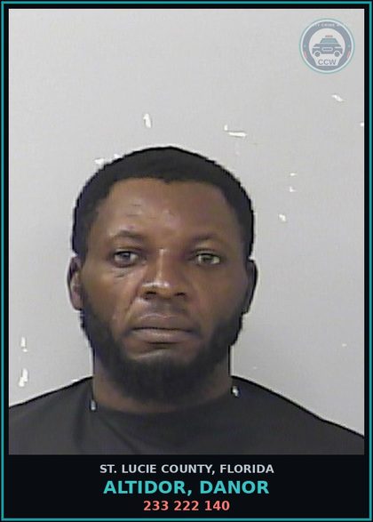 CCW arrest card for Altidor, Danor in St. Lucie County: 233 222 140