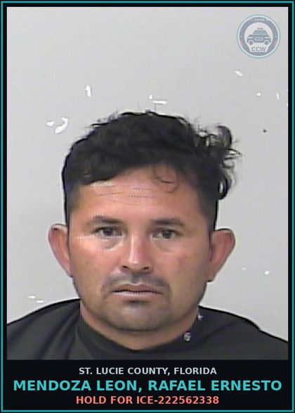 CCW arrest card for Mendoza Leon, Rafael Ernesto in St. Lucie County: Hold For Ice-222562338