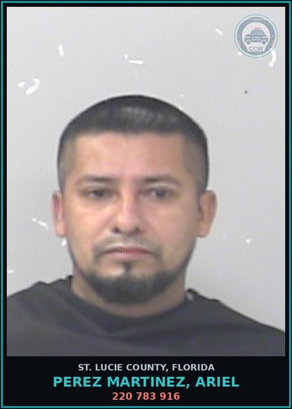 CCW arrest card for Perez Martinez, Ariel in St. Lucie County: 220 783 916