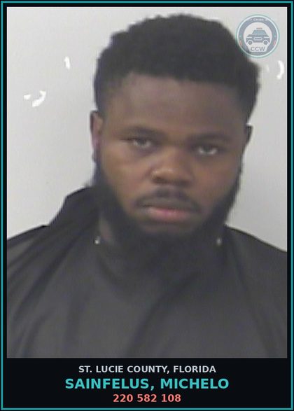 CCW arrest card for Sainfelus, Michelo in St. Lucie County: 220 582 108