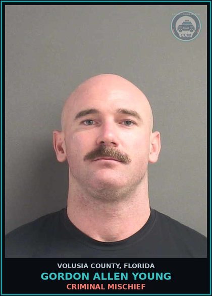CCW arrest card for GORDON ALLEN YOUNG in Volusia County: CRIMINAL MISCHIEF