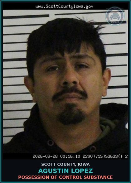 CCW arrest card for Agustin Lopez in Scott County: MISD TO VIOLATE REGISTRATION PROVISIONS