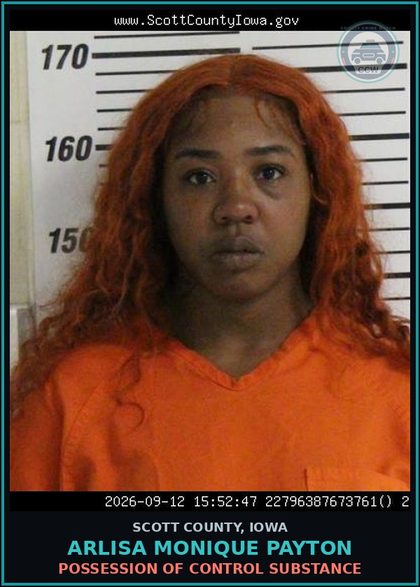 CCW arrest card for Arlisa Monique Payton in Scott County: POSSESSION OF CONTROL SUBSTANCE