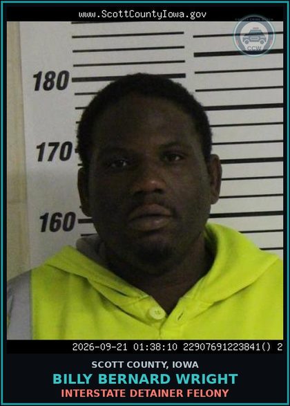 CCW arrest card for Billy Bernard Wright in Scott County: INTERSTATE DETAINER FELONY