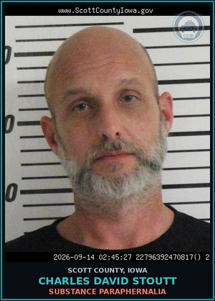 CCW arrest card for Charles David Stoutt in Scott County: DRUG PARAPHERNALIA