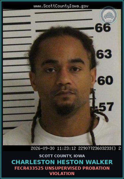 CCW arrest card for Charleston Heston Walker in Scott County: FECR433525 UNSUPERVISED PROBATION VIOLATION