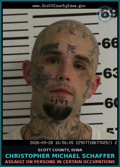CCW arrest card for Christopher Michael Schaffer in Scott County: INTERSTATE DETAINER