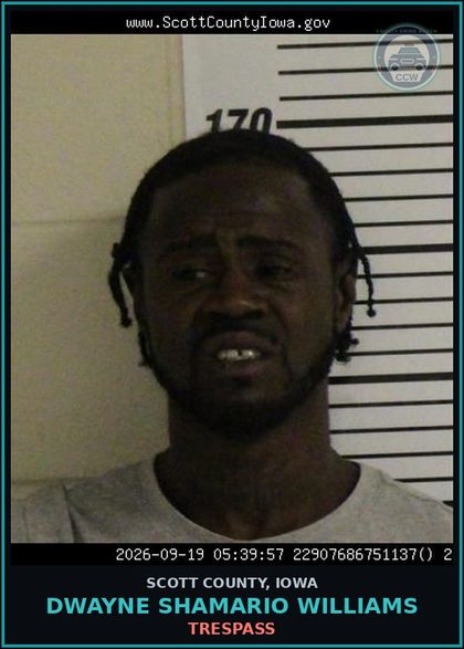 CCW arrest card for Dwayne Shamario Williams in Scott County: HARASSMENT 3RD