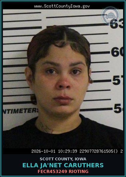 CCW arrest card for Ella Ja'Net Caruthers in Scott County: FECR453249 RIOTING