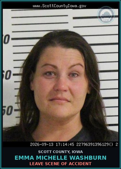 CCW arrest card for Emma Michelle Washburn in Scott County: LEAVE SCENE OF ACCIDENT