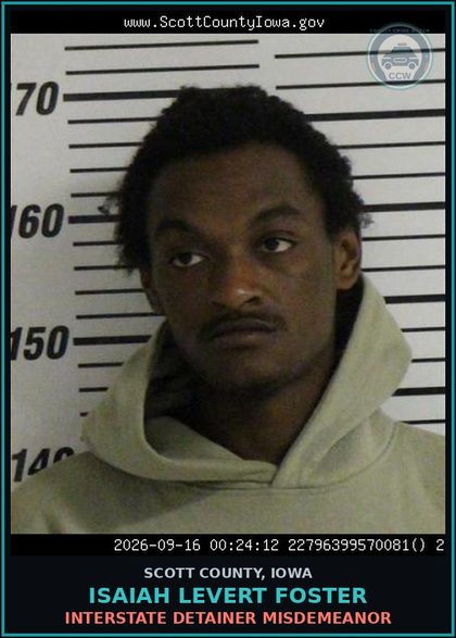CCW arrest card for Isaiah Levert Foster in Scott County: INTERSTATE DETAINER MISDEMEANOR