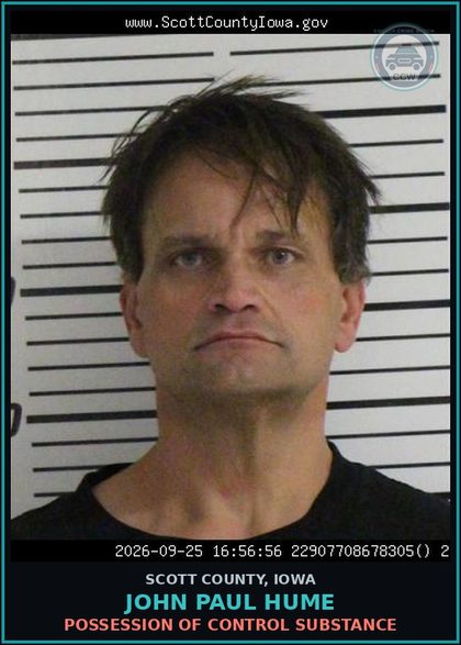 CCW arrest card for John Paul Hume in Scott County: POSSESSION OF CONTROL SUBSTANCE