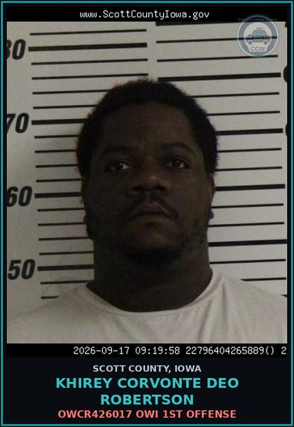 CCW arrest card for Khirey Corvonte Deo Robertson in Scott County: OWCR426017 OWI 1ST OFFENSE